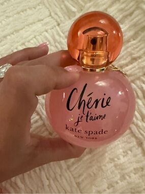 Kate spade Chérie je t'aime Perfume.